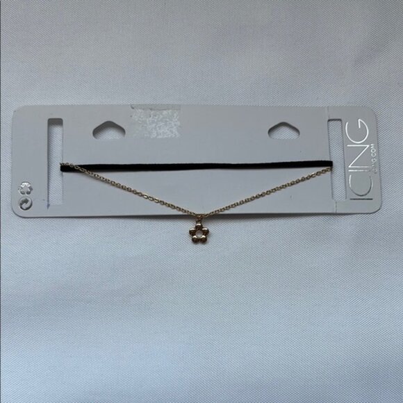 Icing Gold Flower Pendant Necklace - Picture 1 of 1